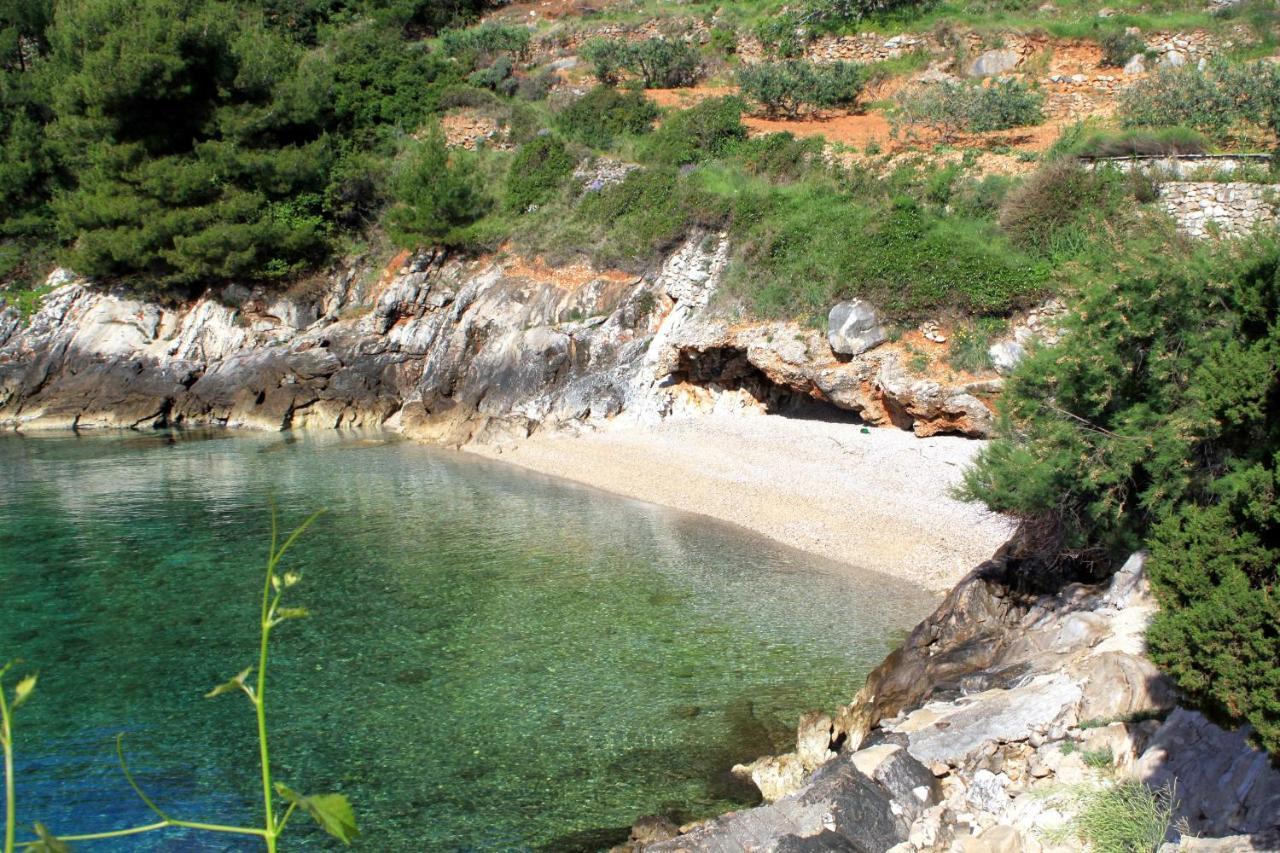 Seaside Secluded Apartments Cove Tvrdni Dolac, Hvar - 4008 Gdinj Exterior photo
