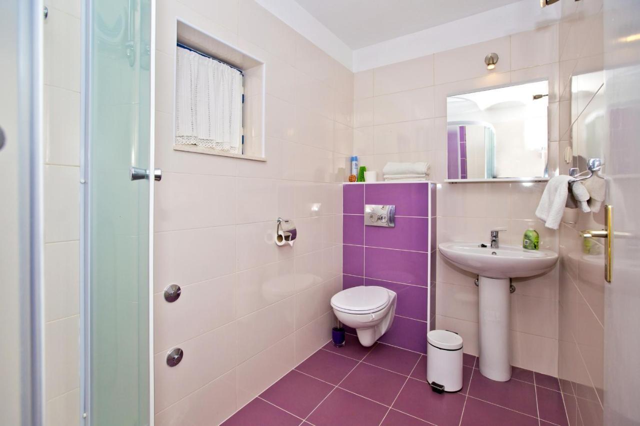Seaside Secluded Apartments Cove Tvrdni Dolac, Hvar - 4008 Gdinj Exterior photo