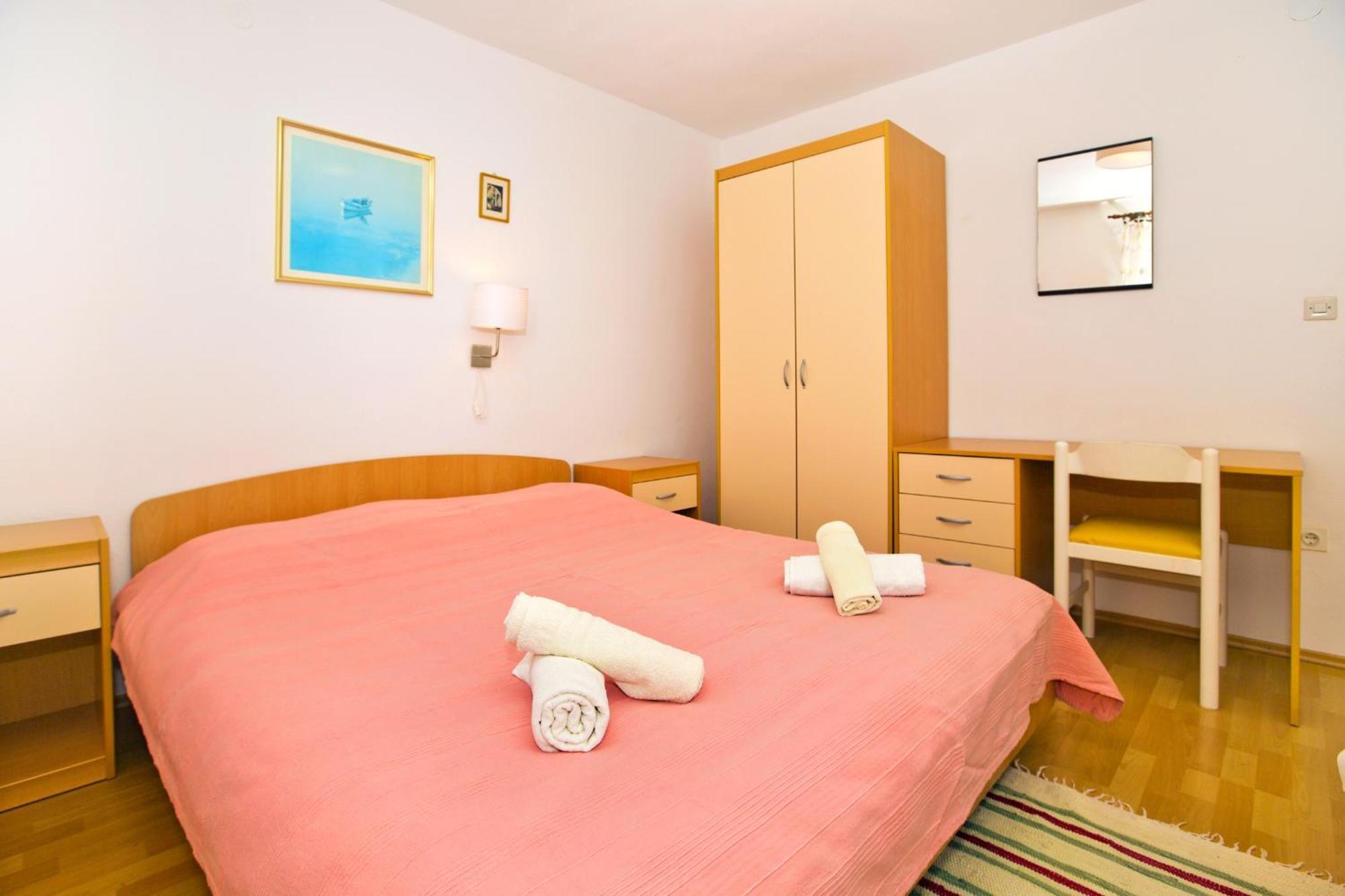 Seaside Secluded Apartments Cove Tvrdni Dolac, Hvar - 4008 Gdinj Room photo